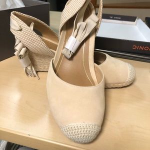 Cream color vionic wedges